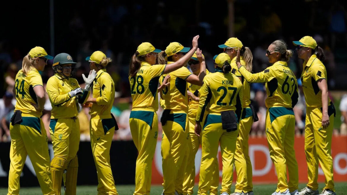 Women’s Ashes 2025: ऑस्ट्रेलिया ने इंग्लैंड को 16-0 से हराकर इतिहास रचा Women's Ashes 2025: ऑस्ट्रेलिया ने इंग्लैंड को 16-0 से हराकर इतिहास रचा