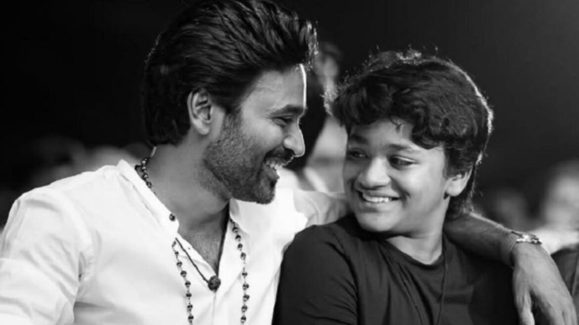 Dhanush ने बेटे संग क्यूट तस्वीर की पोस्ट, सोशल मीडिया पर मचा धमाल Dhanush ने बेटे संग क्यूट तस्वीर की पोस्ट, सोशल मीडिया पर मचा धमाल